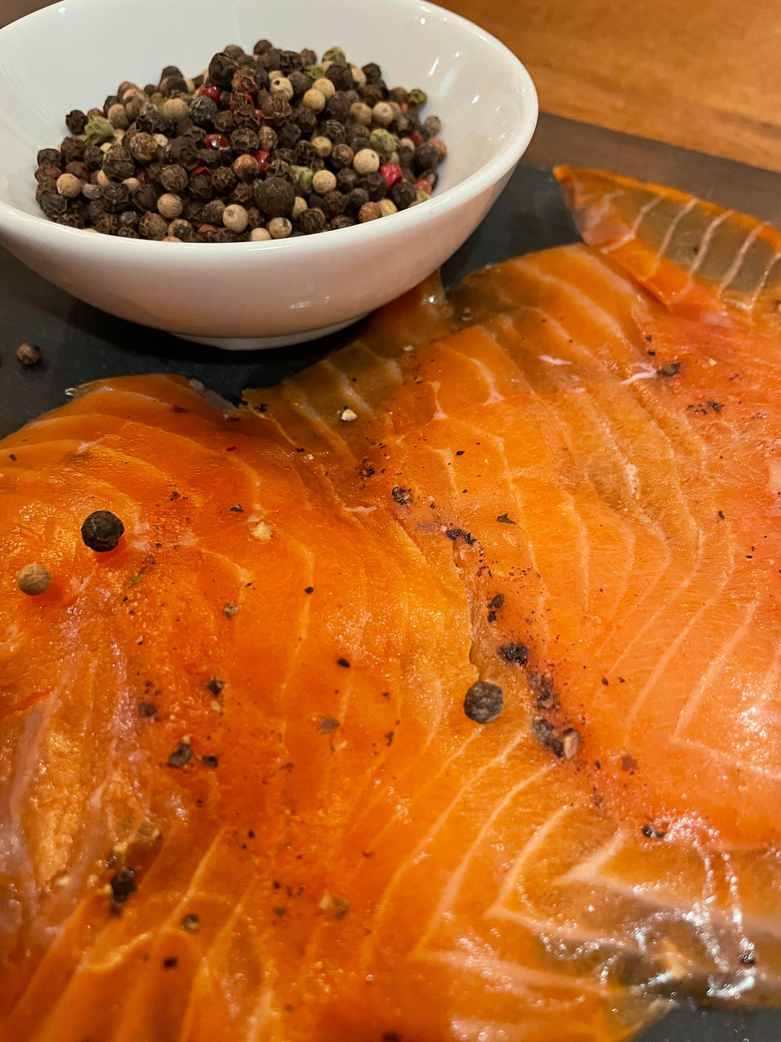 Saumon fumé à l’érable et aux 4 poivres